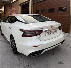 Nissan Maxima